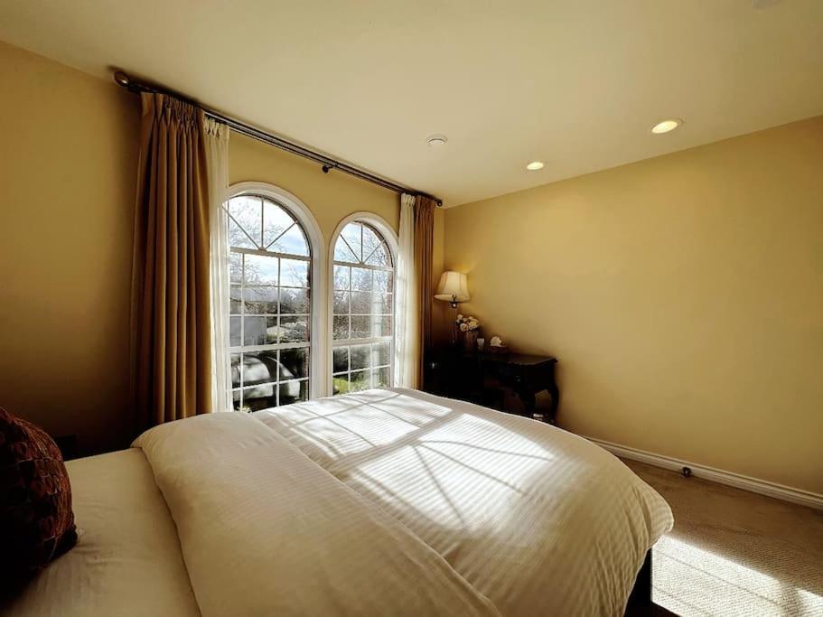 Super Cosy 8Bed & 6Bath In Vancouver Heart Near To Airport And Downtown Extérieur photo
