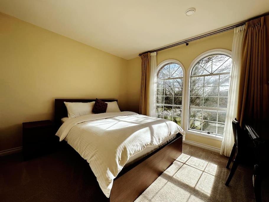 Super Cosy 8Bed & 6Bath In Vancouver Heart Near To Airport And Downtown Extérieur photo