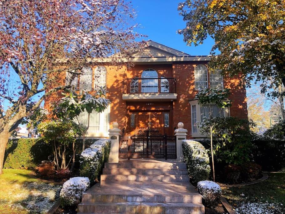 Super Cosy 8Bed & 6Bath In Vancouver Heart Near To Airport And Downtown Extérieur photo