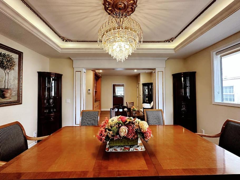 Super Cosy 8Bed & 6Bath In Vancouver Heart Near To Airport And Downtown Extérieur photo