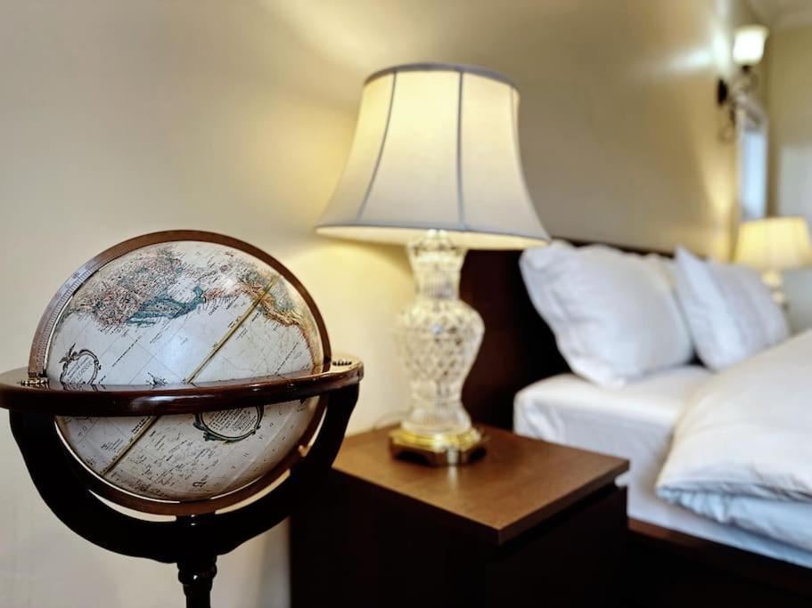 Super Cosy 8Bed & 6Bath In Vancouver Heart Near To Airport And Downtown Extérieur photo